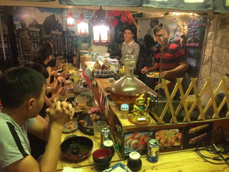 Quầy sushi mở của Matsu Sushi